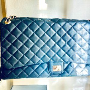 Black Bag Travel quilted